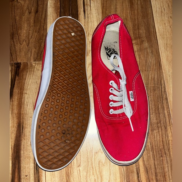 Vans - Picture 3 of 4